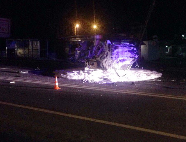 У Львові авто на шаленій швидкості врізалося у МАФи