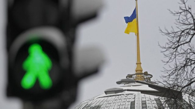 В Тернополе состоялась массовая акция протеста, требовали наказания депутатов-перебежчиков из Свободы