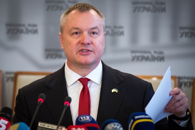 Депутат Артеменко просит НАБУ возбудить уголовное дело против Луценко