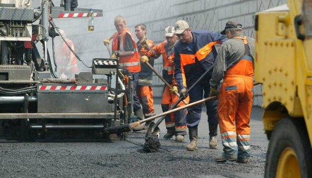 При ремонте дорог в Кропивницком присвоили 3 млн