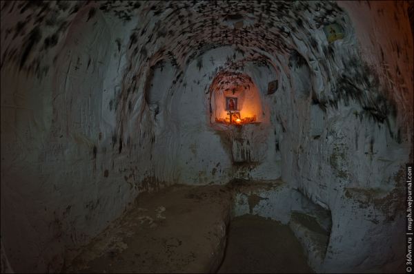 На місці старого поховання забудовники планують розпочате будівництво