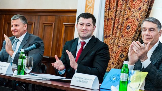 Маразм кривосудия крепчает: Насиров говорит в суде, что его отстранили незаконно