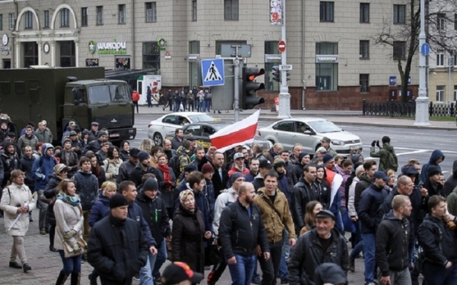 Белорусы вышли на митинг с требованием отставки Лукашенко