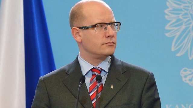 Премьер-министр Чехии объявил об отставке правительства