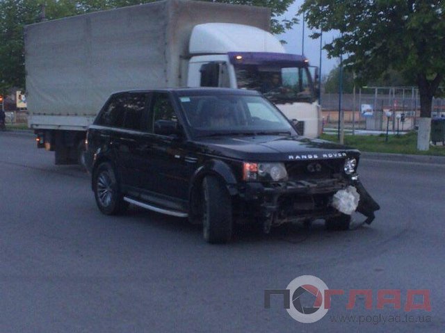 В Тернополе пьяный ректор университета на Range Rover спровоцировал ДТП и сбежал