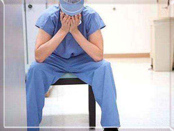 В МОЗ понимают, что врачи вынуждены брать деньги с пациентов