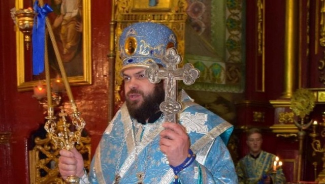 УАЦП возобновила в церкви батюшку, который развлекался в ночном клубе