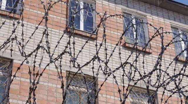 Порошенко призвали заступиться за задержанных в РФ «украинцев-наркоторговцев»