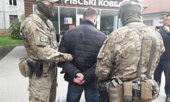 В Житомире за "крышевание" проституции задержали сотрудника внутренней безопасности Нацполиции