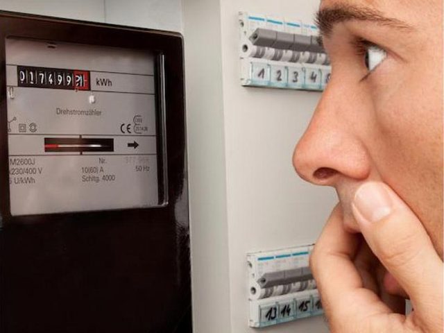 Украинцы будут оплачивать коммуналку по-новому: появятся штрафы и пеня