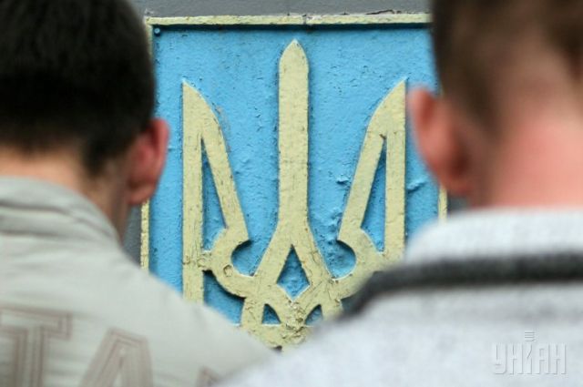 В Тернополе призывник выпал с пятого этажа облвоенкомата