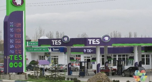 Накануне туристического сезона в оккупированном Крыму подорожал бензин