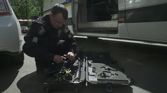 Бомба найденная в центральном офисе партии «Национальный корпус» настоящая