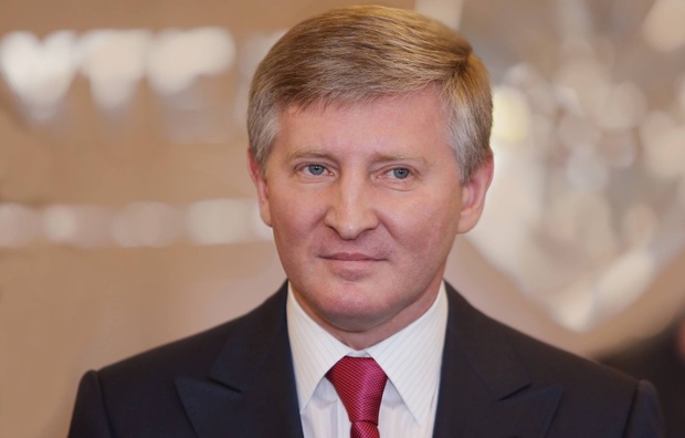 Ахметов став "рабом" Банкової і Порошенка – політолог