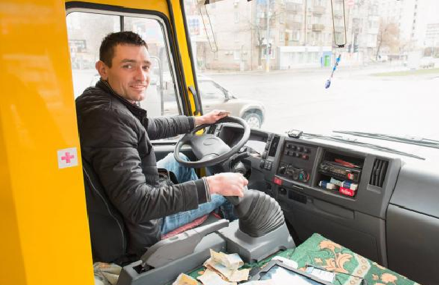 На Рівненщині водій автобуса розвозив пасажирів у стані наркотичного сп’яніння