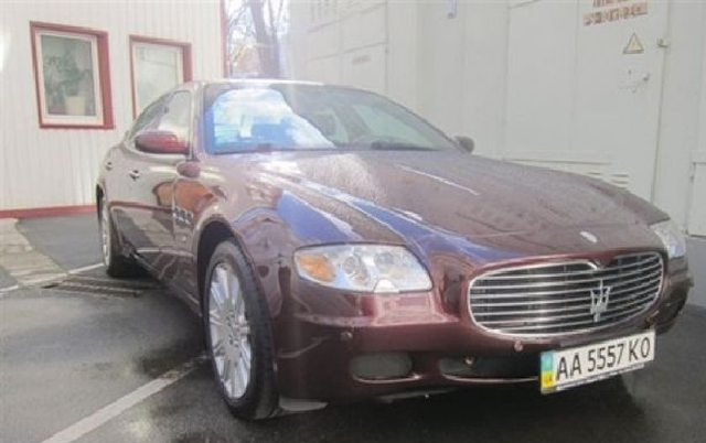 Банк "Надра" продал Maserati за 380 тысяч гривен