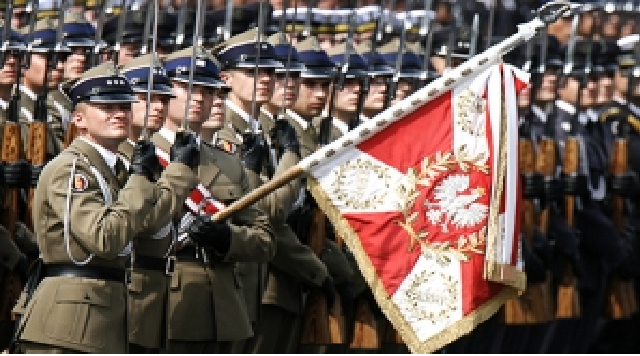 Польша планирует увеличить расходы на оборону из-за России