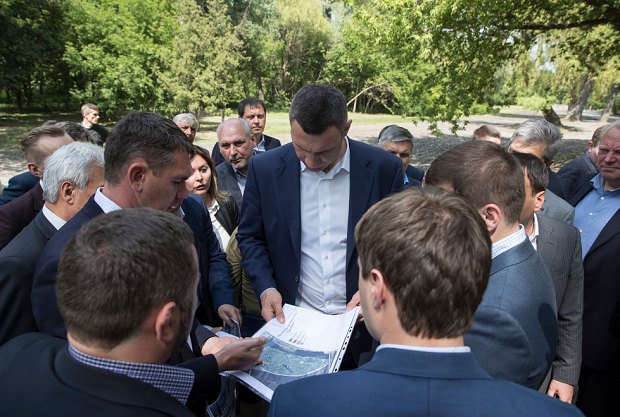 В Киеве началась реконструкция Гидропарка, обещают «Диснейленд»