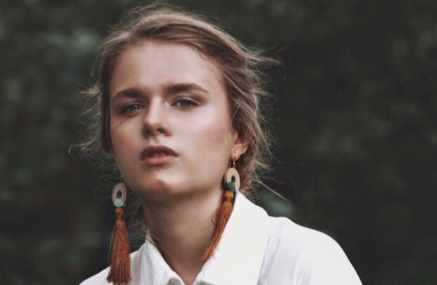 Плакала от боли и усталости: рассказ украинки, работавшей моделью в Индонезии