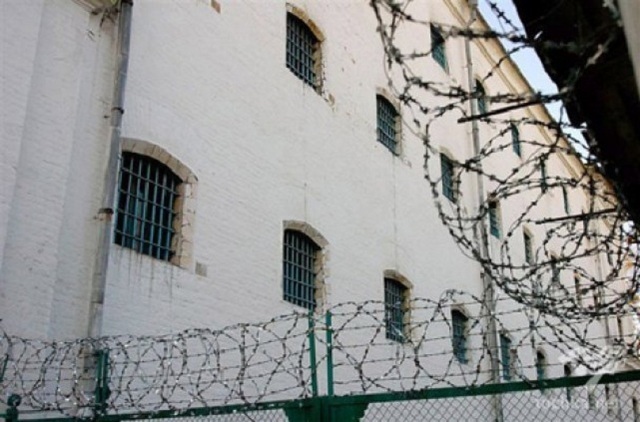 Под Запорожьем надзиратели колонии забили заключенного до полусмерти