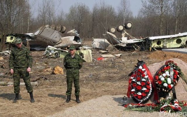 Смоленская катастрофа: В гробу Леха Качиньского обнаружили останки других тел