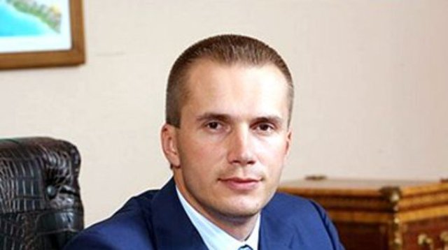 Янукович продолжает зарабатывать на украинцах. Нас заставляют платить миллиарды за уголь Плотницкого-Захарченко! - Береза