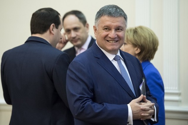 Аваков анонсировал новую "жесткую" линию поведения полиции