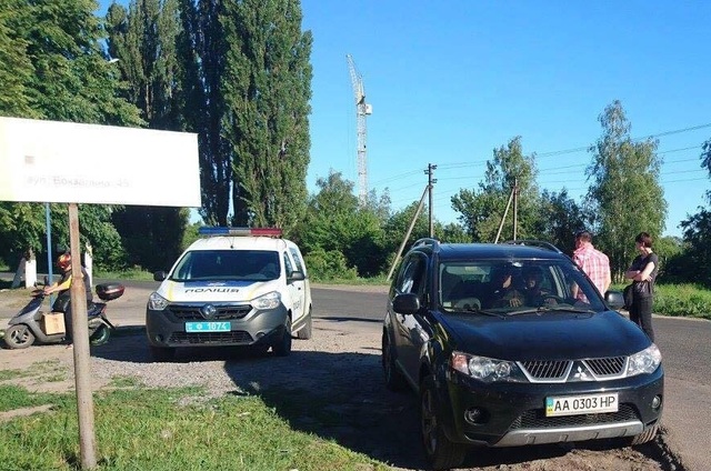 СБУшник открыл стрельбу по пассажирам автобуса: есть пострадавшие