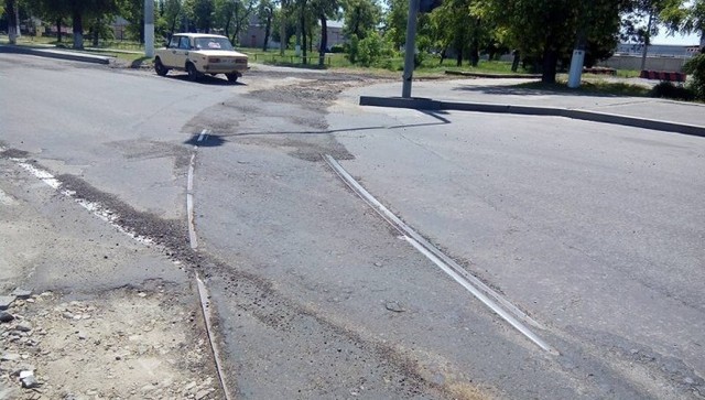 В Луганске «власти» демонтируют трамвайные рельсы