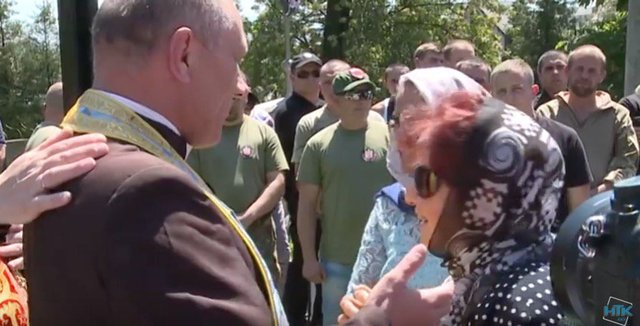 Вы людей травите: В Коломые произошел конфликт из-за церкви Московского патриархата