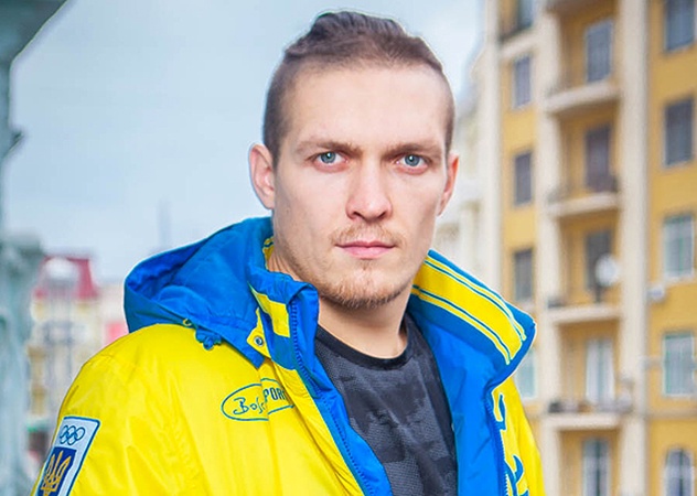 Усик показав фото з відпочинку в окупованому Криму