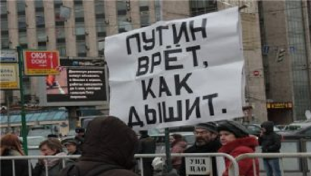 Путин врет как дышит, и это уже ясно всем — российский журналист