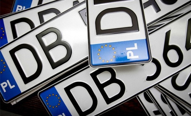 Формально авто с иностранной регистрацией не принадлежат украинским покупателям