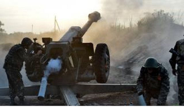 Боевики наращивают число обстрелов в зоне АТО: Под ударом жилые кварталы