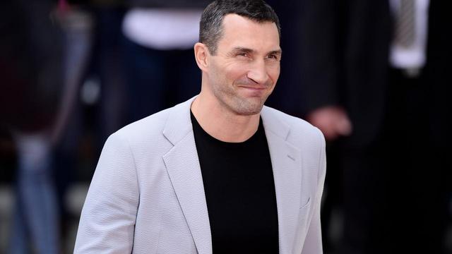 Эксперт рассказал, почему Кличко стал кумом Шуфрича