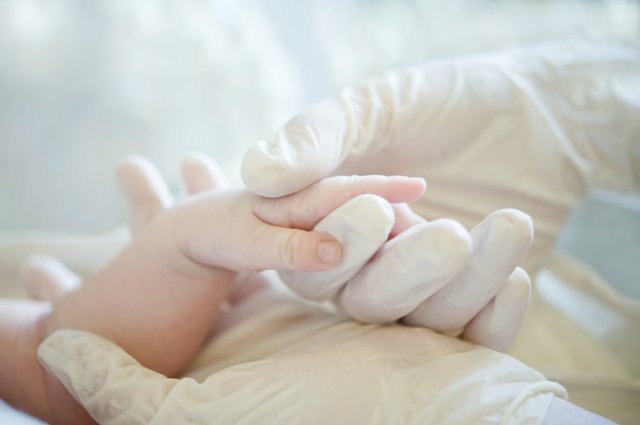 Страшная трагедия с младенцем: Медиков уличили в попытке уничтожить часть медицинской истории