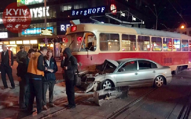 В Сети ажиотаж из-за «встречи» обидчика Яценюка с трамваем