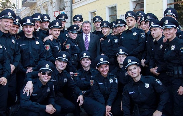 Аваков превратил Нацполицию в уличную группировку