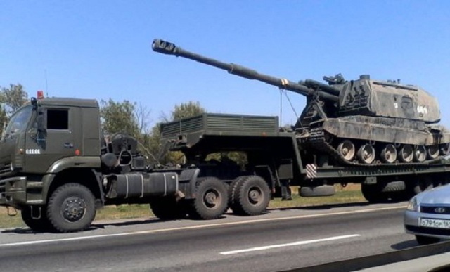 На Донбасс снова массово завозятся российская техника, тонны боеприпасов и горючего