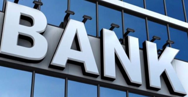 Во Львове пытались поджечь два банка