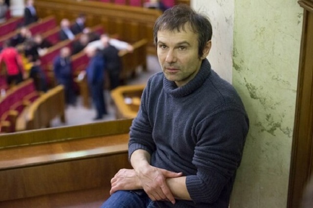 Обращение Вакарчука к украинцам: Завтра Украины может не быть