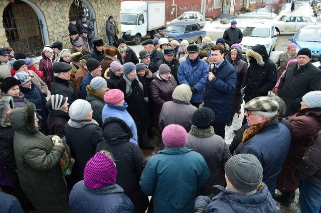 В России встречи депутатов с избирателями приравняли к митингам