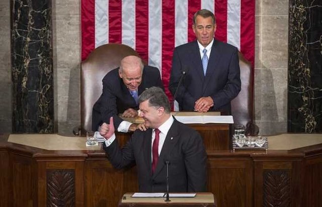 Порошенко полетел на встречу к Трампу