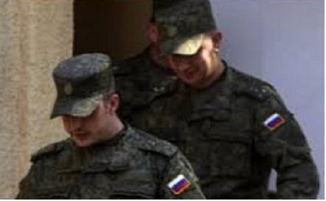 Российские захватчики требуют у донбасских наймитов комфортных квартир для офицеров