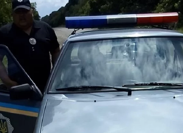 Хабарі “по-новому”: Тернопільські поліцейські беруть хабарі навіть бартером!