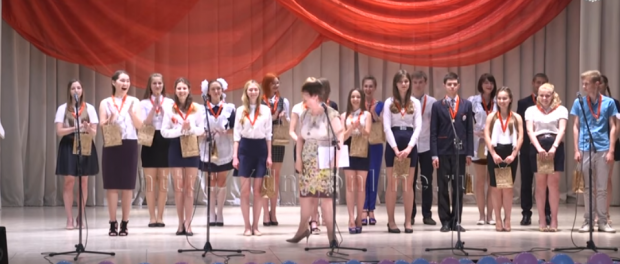 Як донецькі випускники "опустили" Захараста (відео)