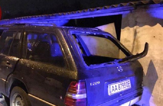 В Киеве пьяный отец взял покататься автомобиль сына и стал причиной километровой пробки