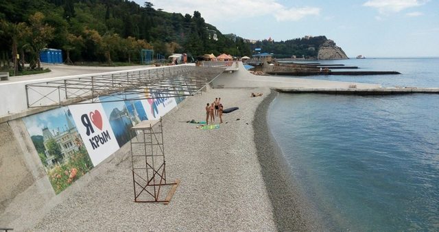 Новости Крымнаша. Русский мир — это когда грязь, война и нет денег