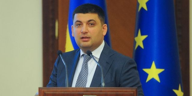 "Особенно Семенченко": Гройсман обвинил организаторов блокады Донбасса в сотрудничестве с Россией