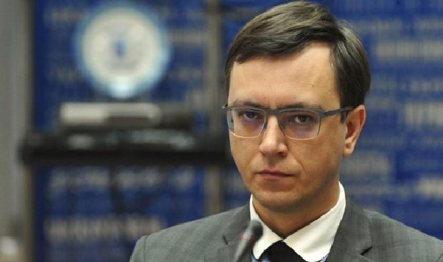 Дети чиновников: откуда у Омеляна деньги на образование сына?